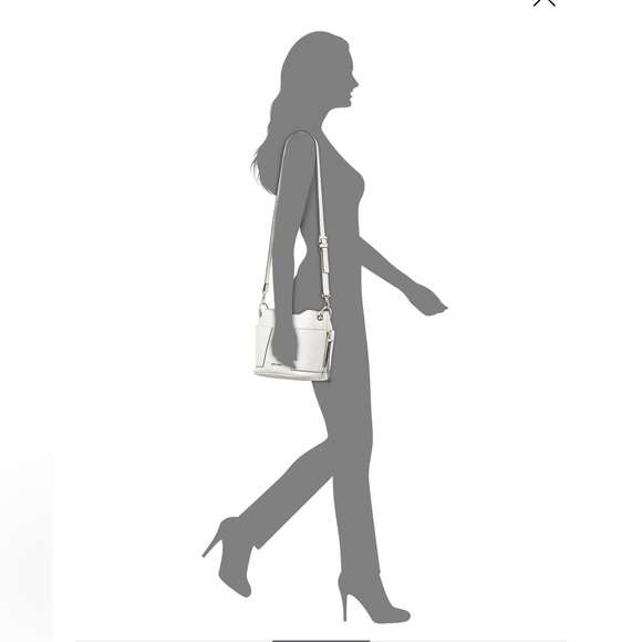 Cognac 2 in 1 Bag. Crossbody/Should/Handbag. 2 removable straps. - Picture 7 of 8